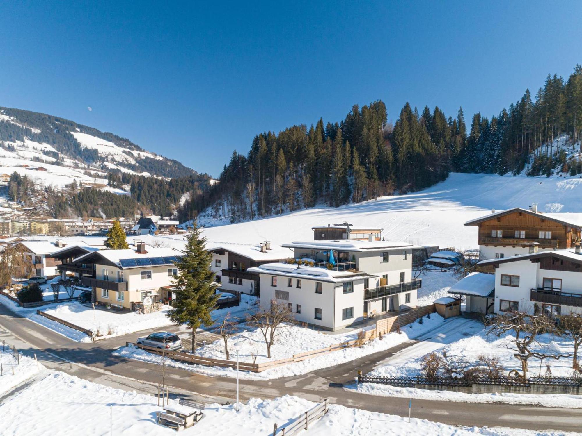 Resi Schorsch Lisi Sepp Top 1-4 Hopfgarten im Brixental Buitenkant foto